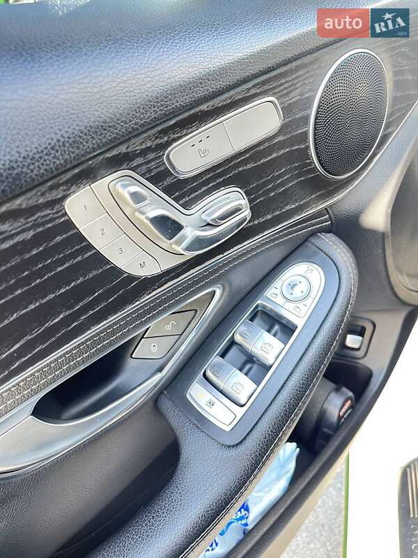 Седан Mercedes-Benz C-Class 2015 в Киеве