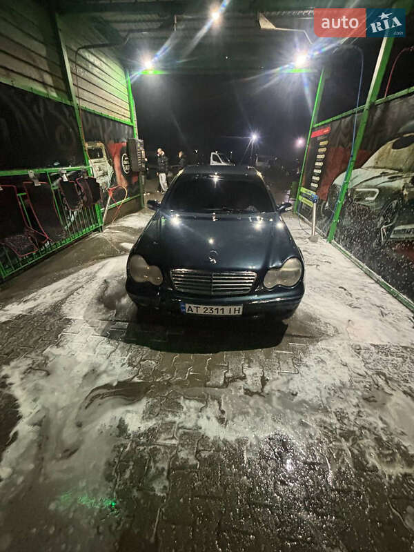 Mercedes-Benz C-Class 2002