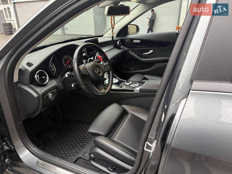 Седан Mercedes-Benz C-Class 2017 в Києві фото 14 Седан Mercedes-Benz C-Class 2017 в Києві