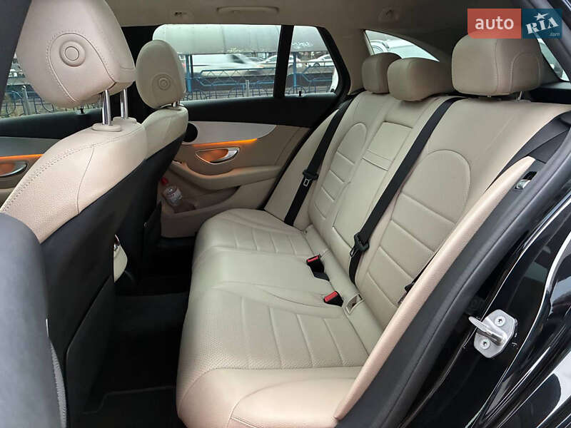Універсал Mercedes-Benz C-Class 2016 в Києві