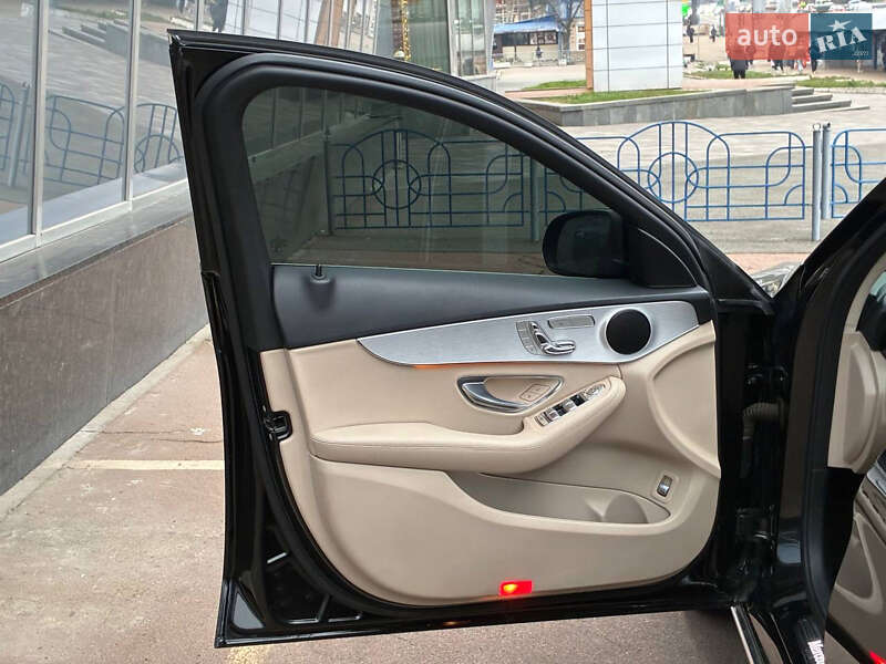 Універсал Mercedes-Benz C-Class 2016 в Києві