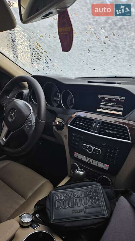 Седан Mercedes-Benz C-Class 2013 в Кривому Розі