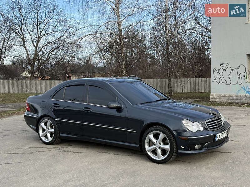 Седан Mercedes-Benz C-Class 2005 в Харкові