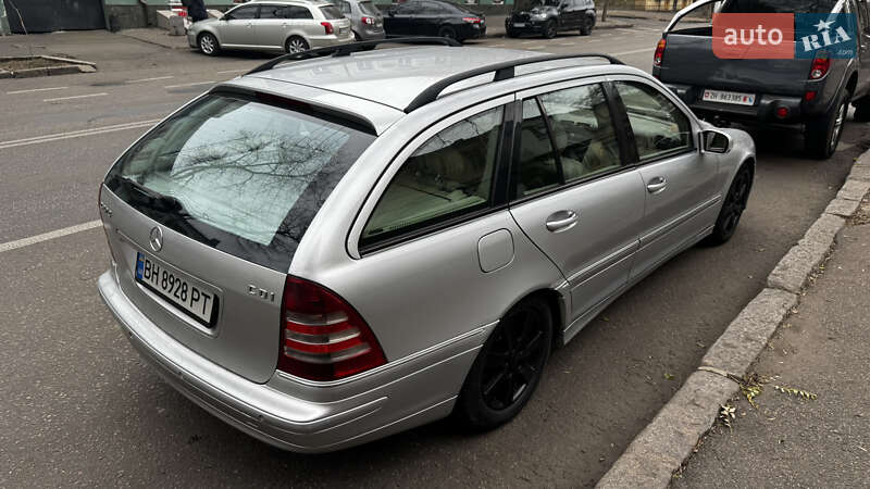 Універсал Mercedes-Benz C-Class 2004 в Одесі