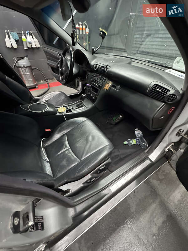 Универсал Mercedes-Benz C-Class 2001 в Броварах