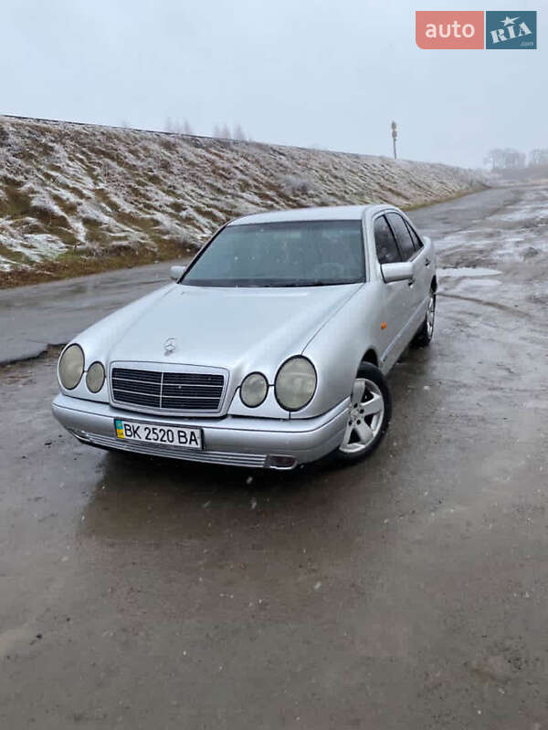 Седан Mercedes-Benz C-Class 1999 в Рокитном