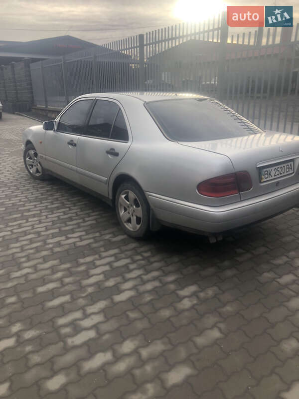 Седан Mercedes-Benz C-Class 1999 в Рокитном