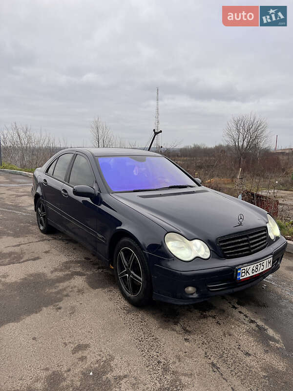 Седан Mercedes-Benz C-Class 2005 в Ровно фото 5 Седан Mercedes-Benz C-Class 2005 в Ровно