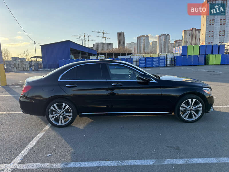 Седан Mercedes-Benz C-Class 2019 в Києві