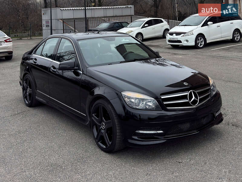 Mercedes-Benz C-Class 2010