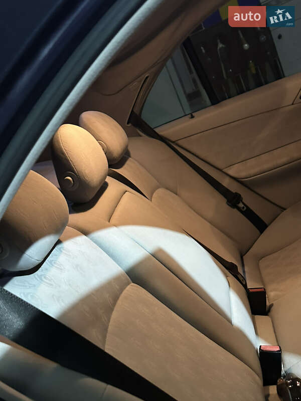 Седан Mercedes-Benz C-Class 2000 в Дніпрі