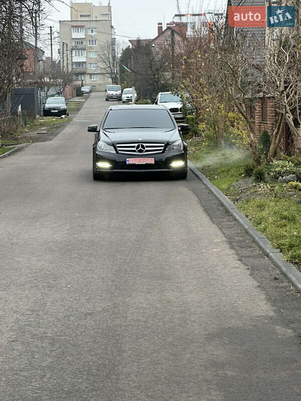 Седан Mercedes-Benz C-Class 2012 в Луцьку