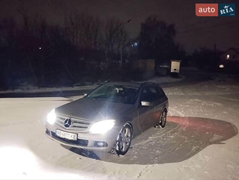 Універсал Mercedes-Benz C-Class 2009 в Вінниці