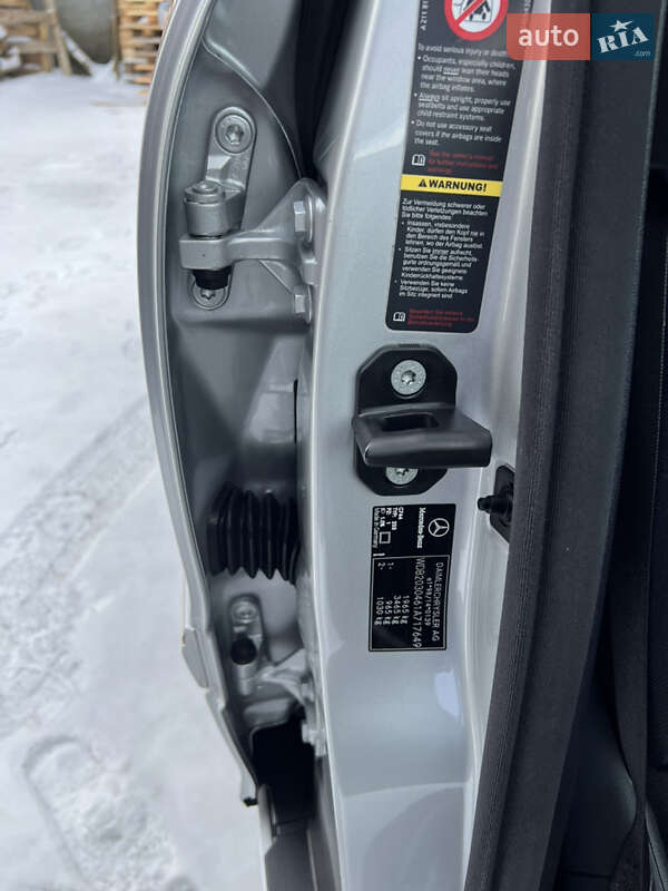 Седан Mercedes-Benz C-Class 2005 в Надвірній