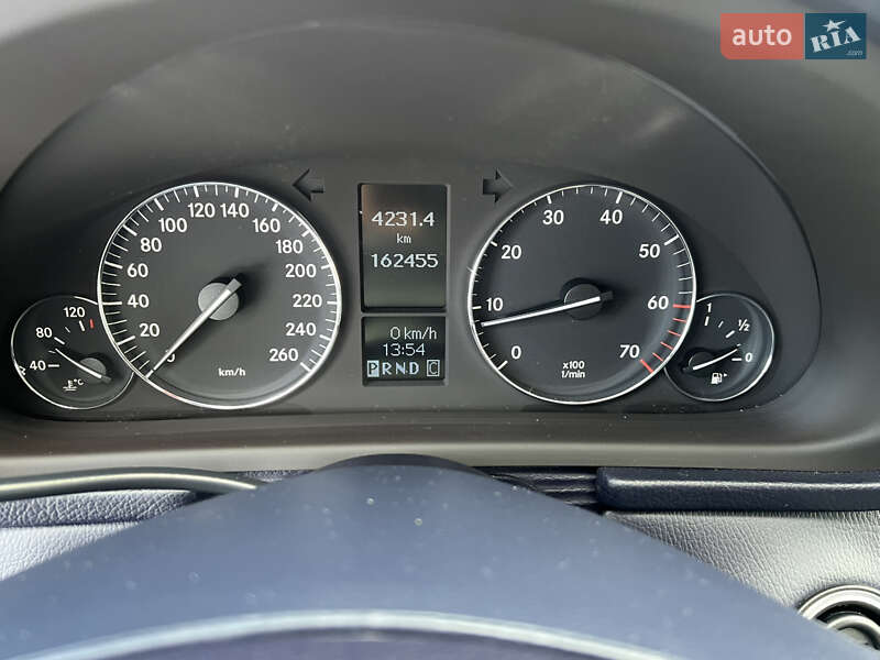 Седан Mercedes-Benz C-Class 2005 в Надвірній