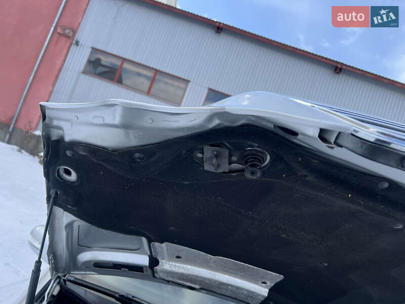 Седан Mercedes-Benz C-Class 2005 в Надвірній