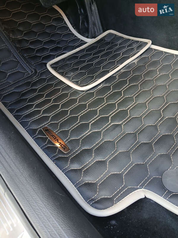 Седан Mercedes-Benz C-Class 2015 в Києві фото 19 Седан Mercedes-Benz C-Class 2015 в Києві