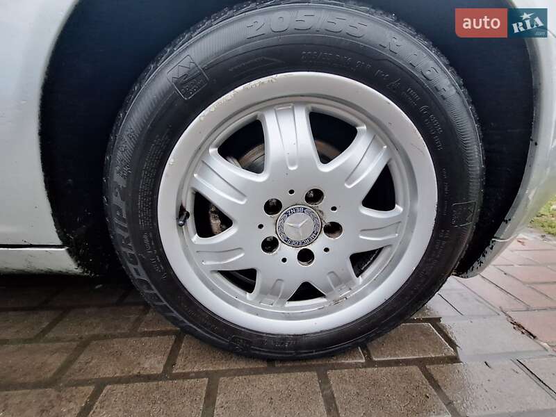 Универсал Mercedes-Benz C-Class 2003 в Киеве