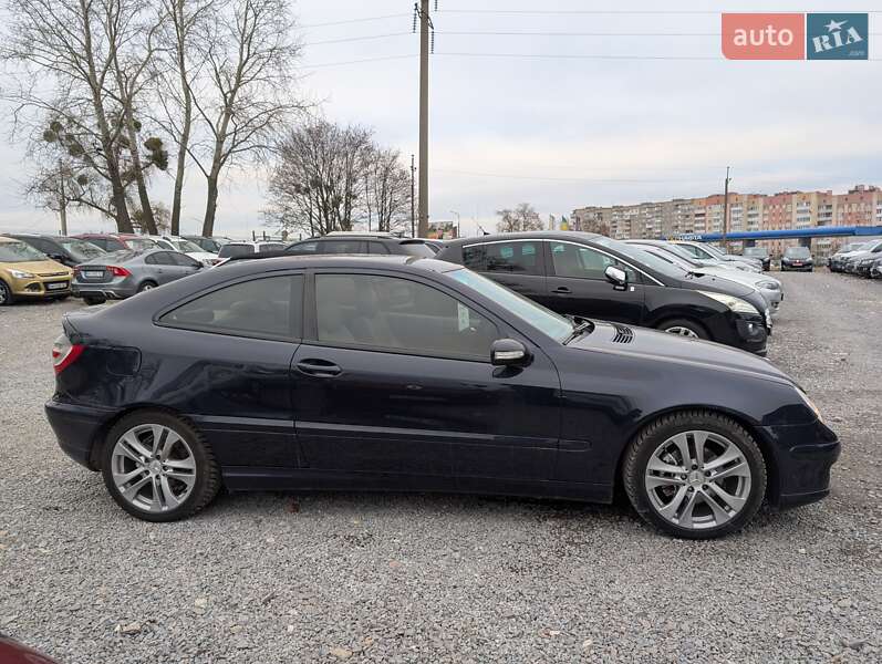 Купе Mercedes-Benz C-Class 2005 в Рівному