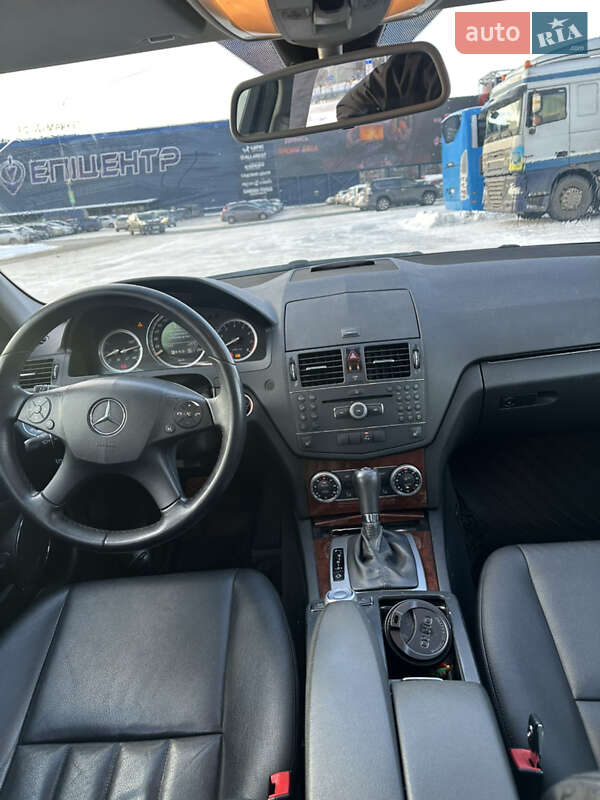 Седан Mercedes-Benz C-Class 2008 в Киеве фото 10 Седан Mercedes-Benz C-Class 2008 в Киеве