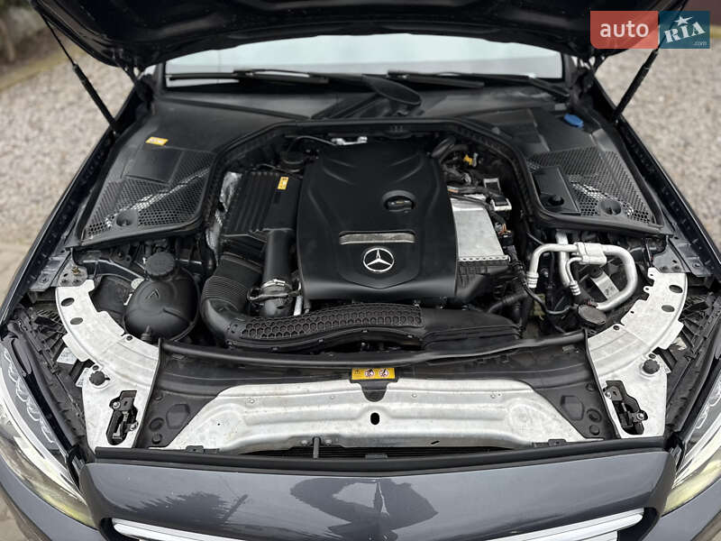 Седан Mercedes-Benz C-Class 2016 в Львове