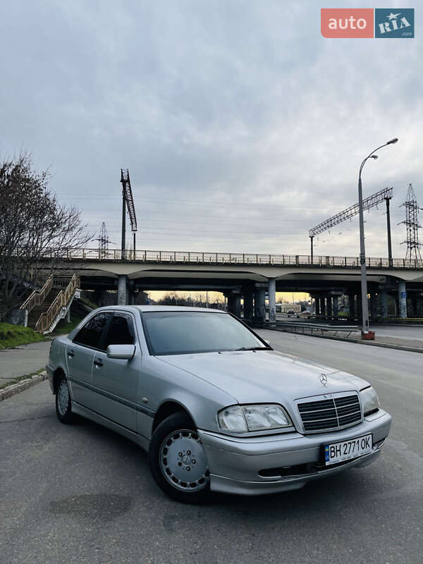 Mercedes-Benz C-Class 1998