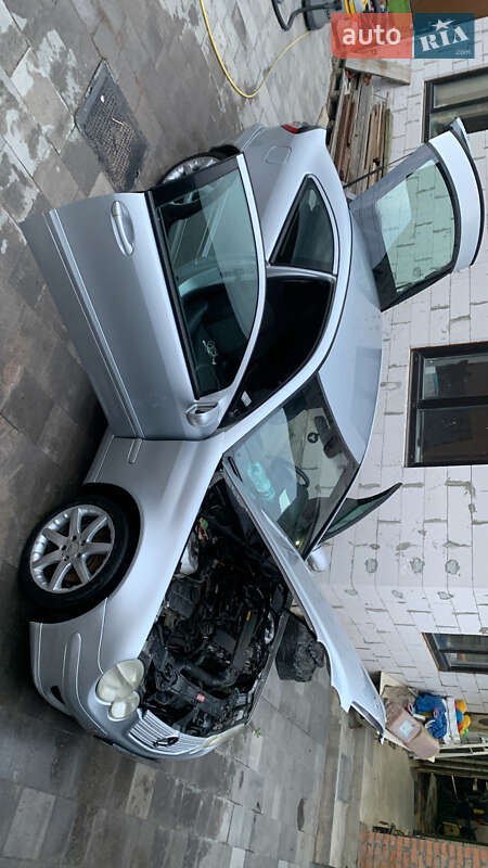 Купе Mercedes-Benz C-Class 2004 в Вишгороді