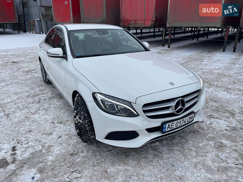 Седан Mercedes-Benz C-Class 2016 в Киеве