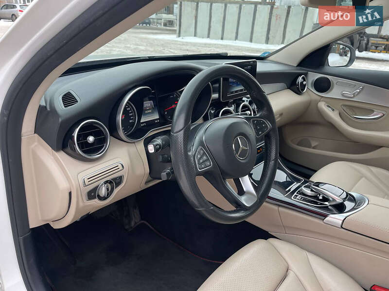 Седан Mercedes-Benz C-Class 2016 в Киеве