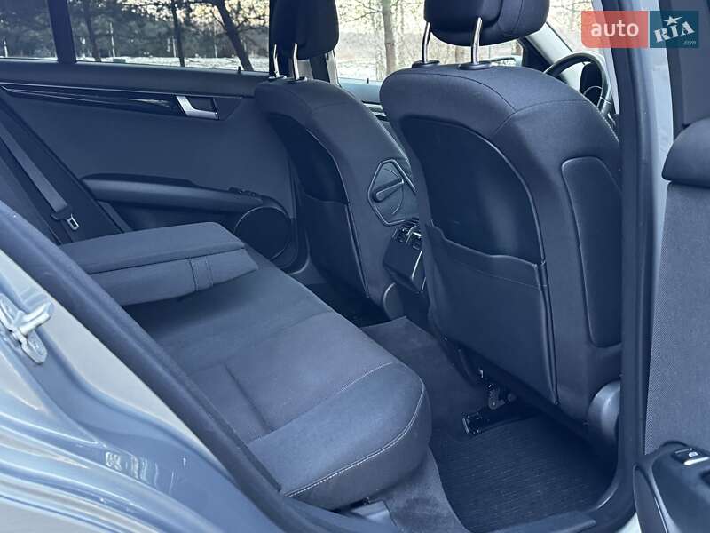 Универсал Mercedes-Benz C-Class 2013 в Дрогобыче