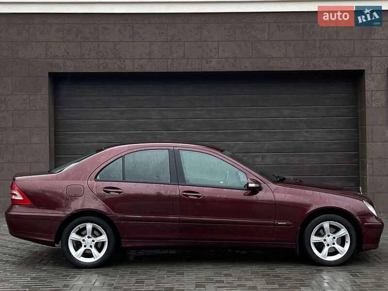 Седан Mercedes-Benz C-Class 2006 в Миколаєві фото 10 Седан Mercedes-Benz C-Class 2006 в Миколаєві