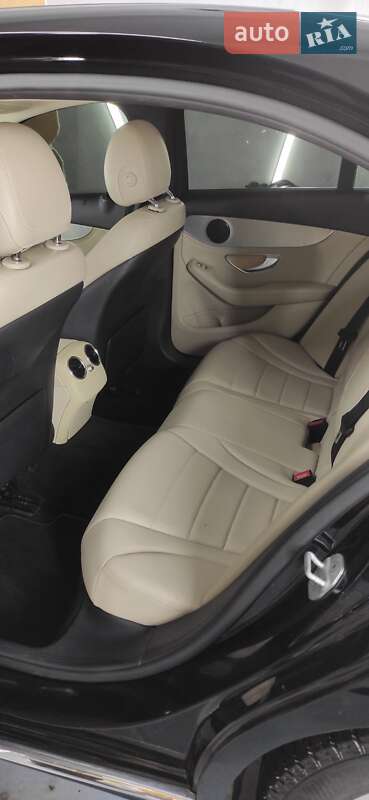Седан Mercedes-Benz C-Class 2016 в Києві фото 56 Седан Mercedes-Benz C-Class 2016 в Києві