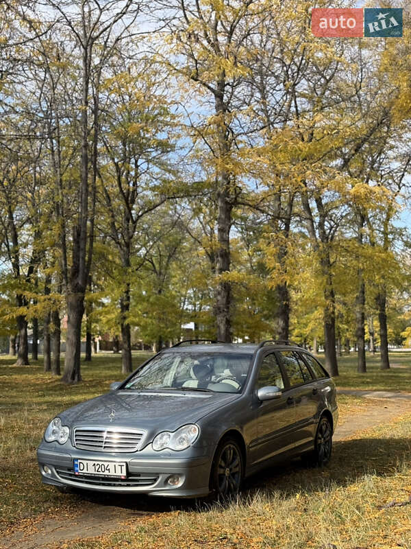 Универсал Mercedes-Benz C-Class 2004 в Измаиле