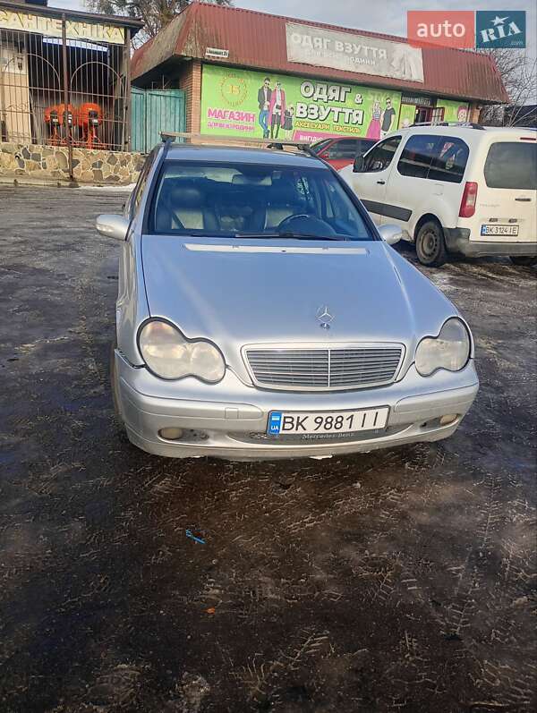 Mercedes-Benz C-Class 2002 Mercedes-Benz C-Class 2002