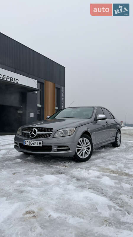 Седан Mercedes-Benz C-Class 2007 в Иршаве