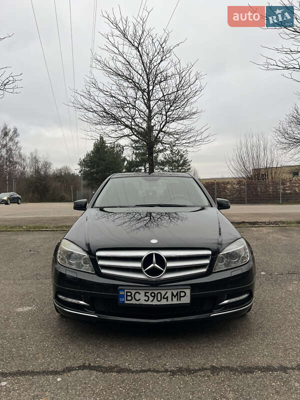 Mercedes-Benz C-Class 2010