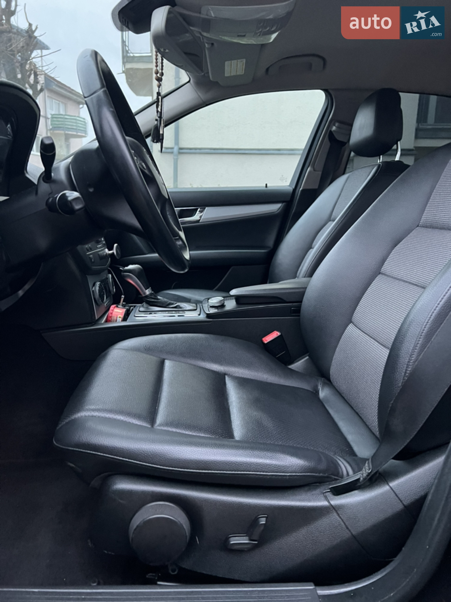 2010 Mercedes-Benz C-klasse - мініатюра 10