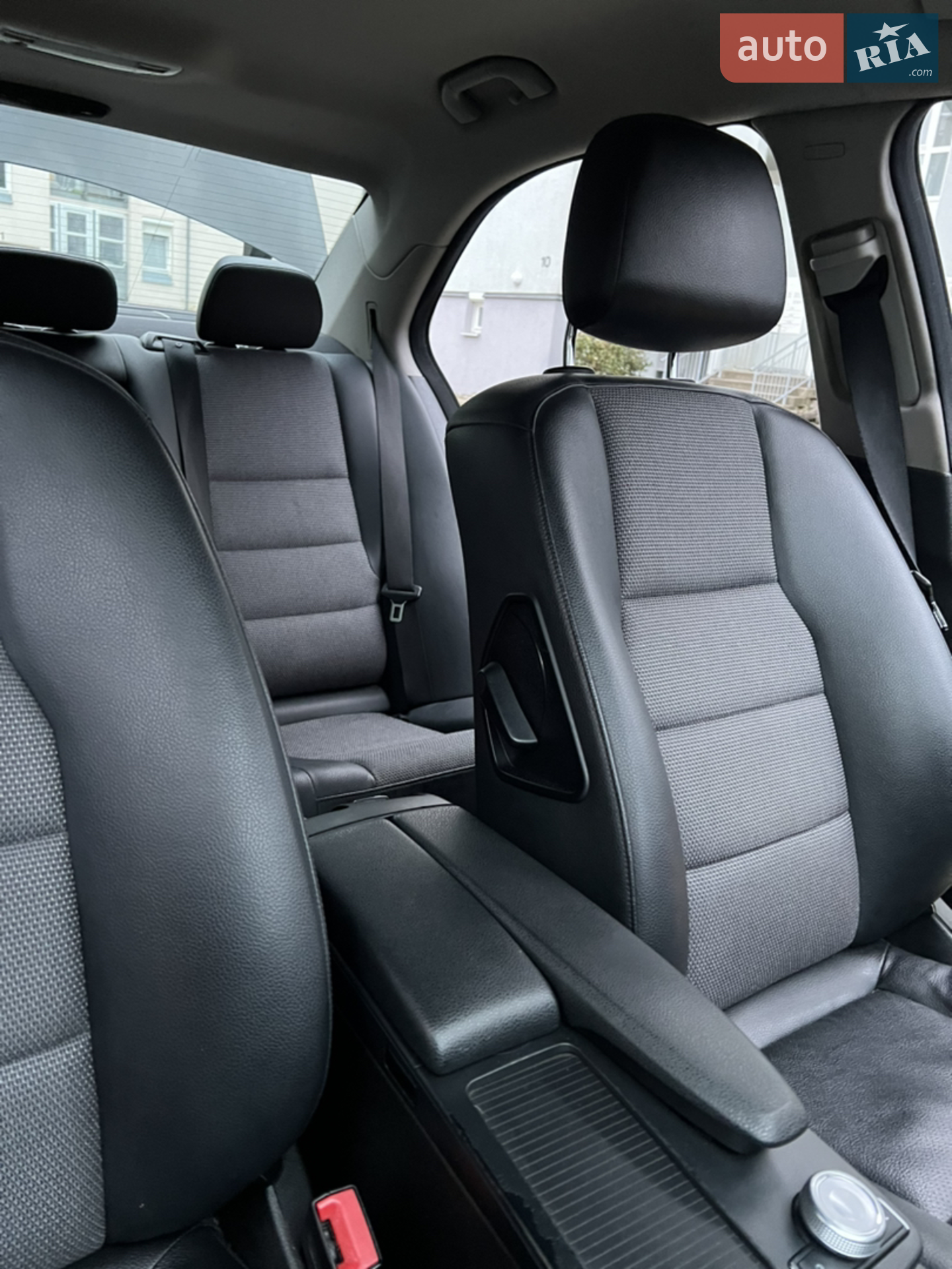 2010 Mercedes-Benz C-klasse - мініатюра 16