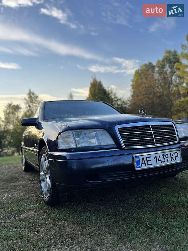 Mercedes-Benz C-Class 1995