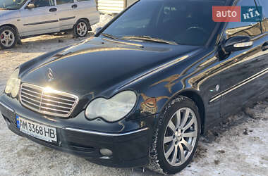 Універсал Mercedes-Benz C-Class 2002 в Вінниці