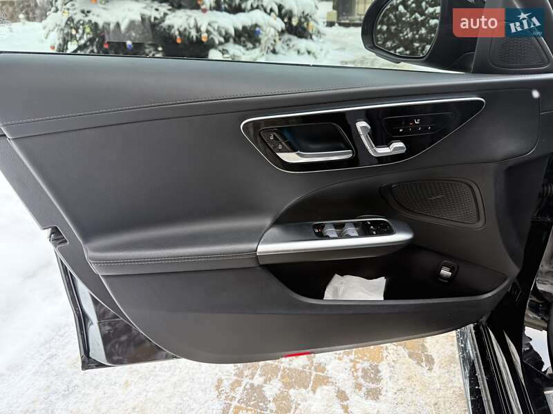 Седан Mercedes-Benz C-Class 2023 в Києві