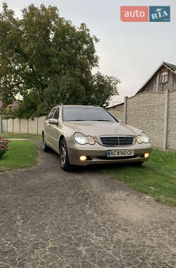 Универсал Mercedes-Benz C-Class 2004 в Луцке