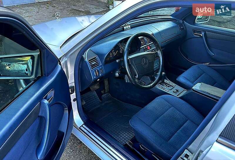 Mercedes-Benz C-Class 1998 Mercedes-Benz C-Class 1998