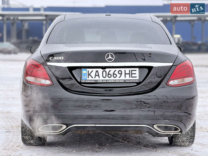 Седан Mercedes-Benz C-Class 2018 в Киеве