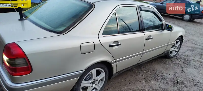 Mercedes-Benz C-Class 1995 VIN WDB2020181F052248 фото оголошення 3 з 41