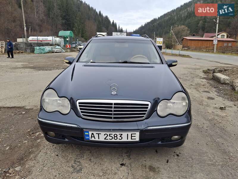 Mercedes-Benz C-Class 2002 Mercedes-Benz C-Class 2002