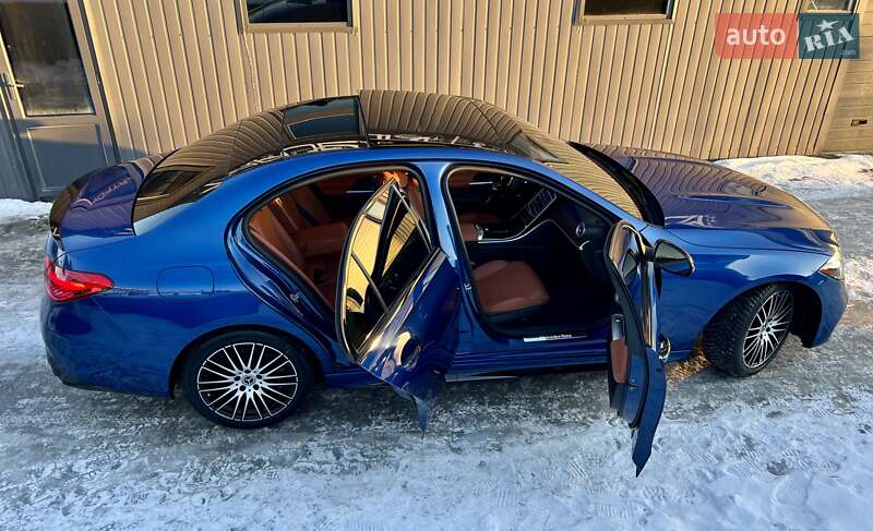 Седан Mercedes-Benz C-Class 2022 в Києві