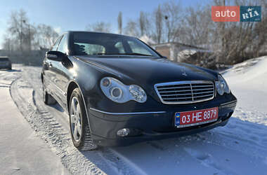 Седан Mercedes-Benz C-Class 2003 в Хороле