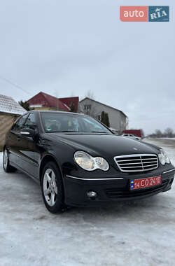 Седан Mercedes-Benz C-Class 2006 в Надворной