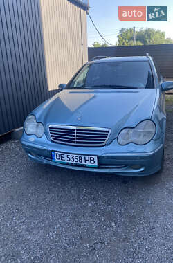 Универсал Mercedes-Benz C-Class 2002 в Гайвороне
